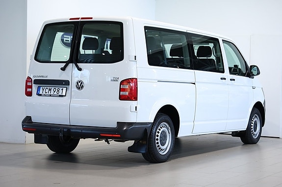 Volkswagen Caravelle 3 of 5