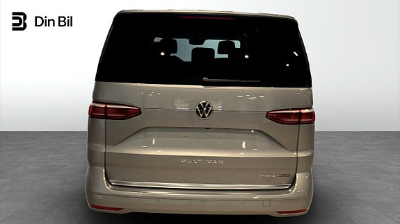 Volkswagen Multivan 5 of 5