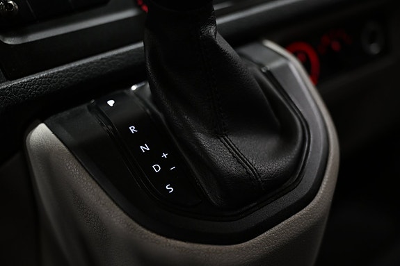 Volkswagen Transporter 24 of 30