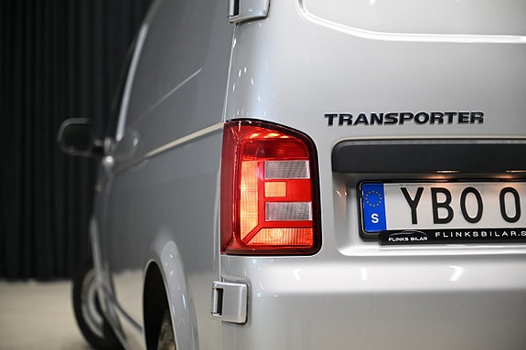 Volkswagen Transporter 16 of 30