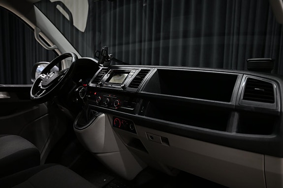 Volkswagen Transporter 28 of 30