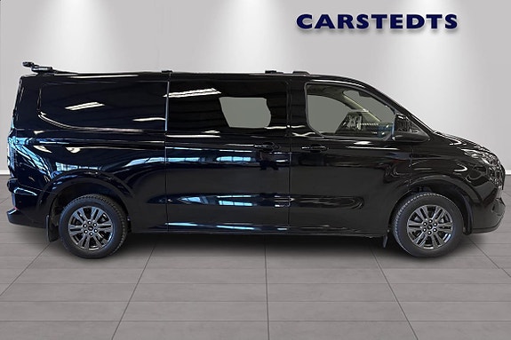 Ford Transit Custom 2 of 5