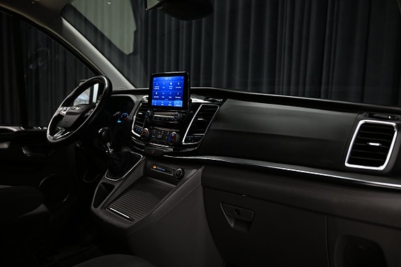 Ford Custom Tourneo 26 of 28