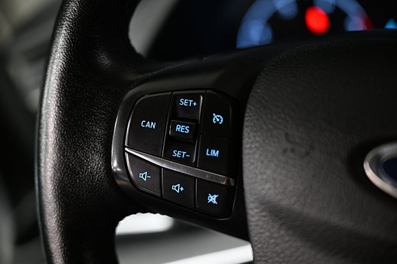 Ford Custom Tourneo 25 of 28