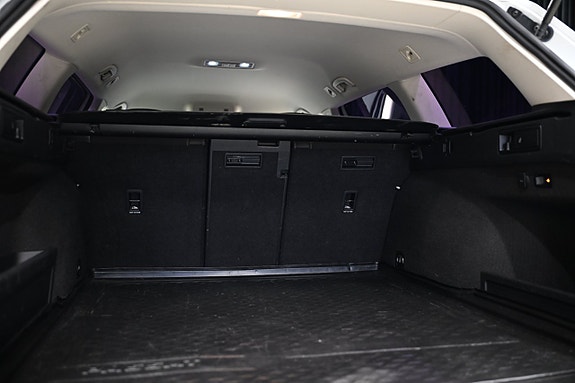 Volkswagen Passat Alltrack 20 of 29