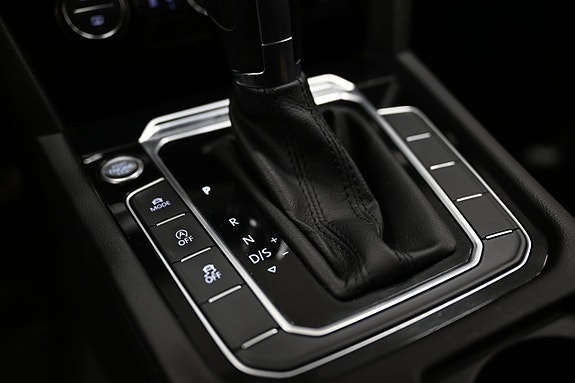 Volkswagen Passat Alltrack 23 of 29