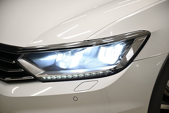 Volkswagen Passat Alltrack 5 of 5
