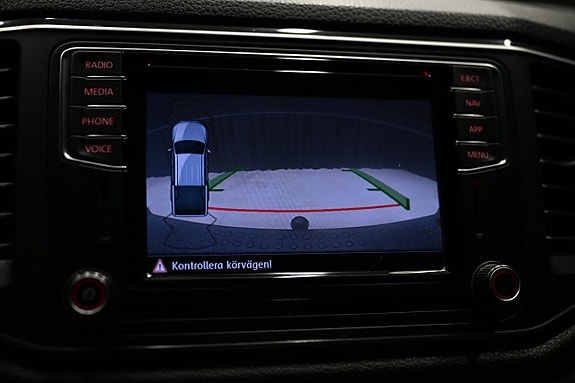 Volkswagen Amarok 19 of 30