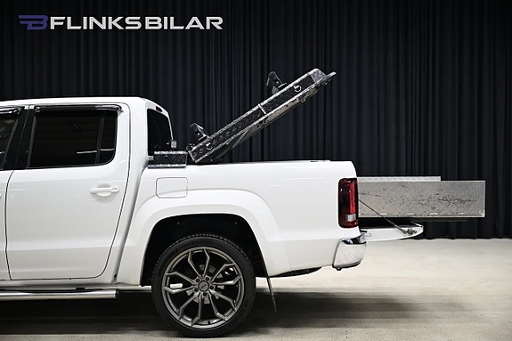 Volkswagen Amarok 8 of 30