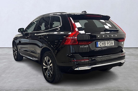 Volvo XC60 4 of 23