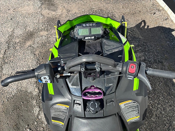 Arctic Cat SOMMARERBJUDANDE M8000 0.8 CVT 4 of 5