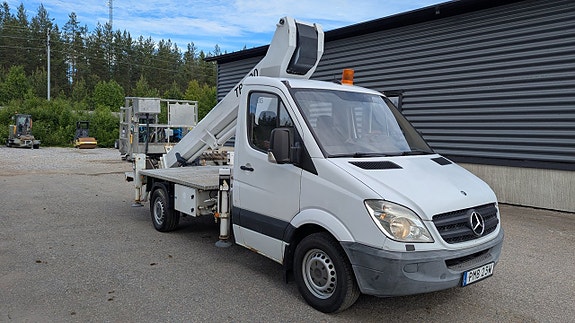 Mercedes-Benz Sprinter 208 3 of 5