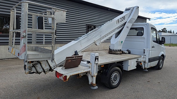 Mercedes-Benz Sprinter 208 4 of 5