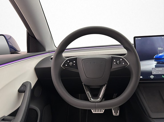 Tesla Model 3 14 of 30