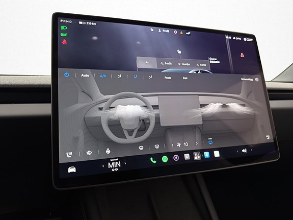 Tesla Model 3 19 of 30