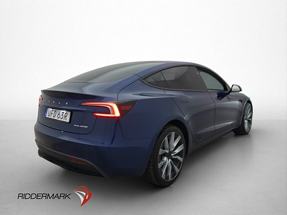 Tesla Model 3 8 of 30