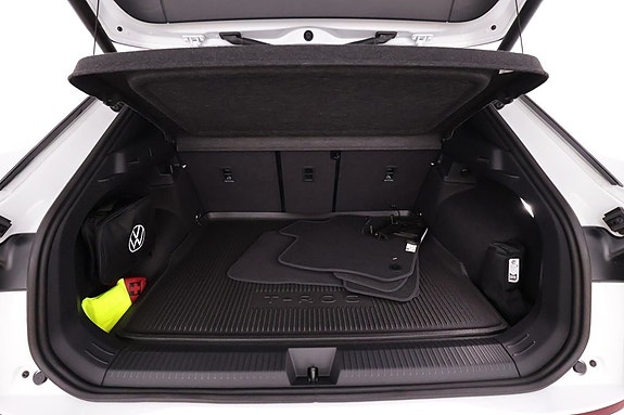 Volkswagen T-Roc 19 of 27