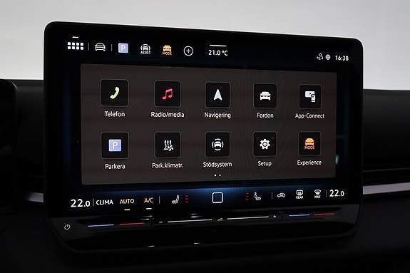 Volkswagen T-Roc 24 of 27