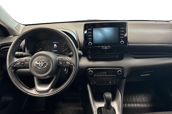 Toyota Yaris 8 of 18