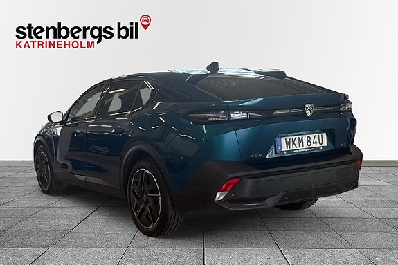 Peugeot 408 2 of 5