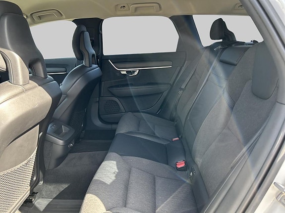 Volvo V90 10 of 18