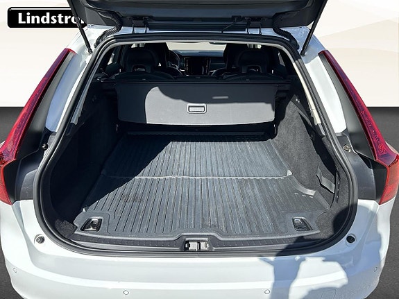 Volvo V90 12 of 18
