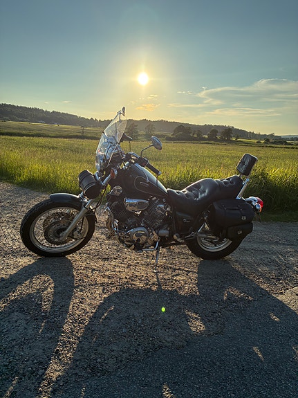 Yamaha XV1100 3 of 4