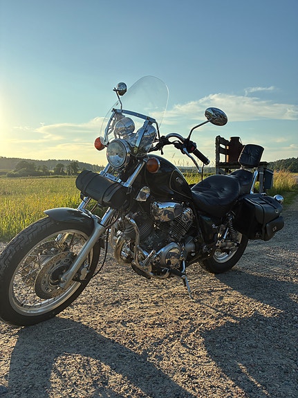 Yamaha XV1100 2 of 4
