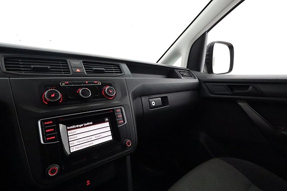 Volkswagen Caddy Maxi 19 of 23