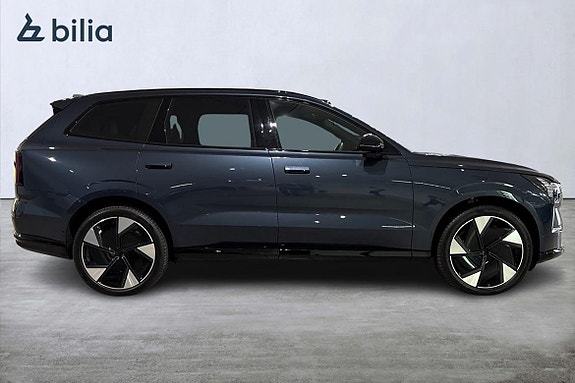 Volvo EX90 5 of 30