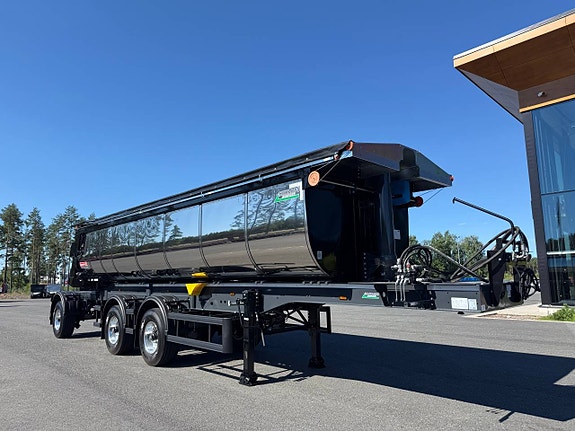 Hakarps - Langendorf 30 tons asfaltstrailer OMGÅENDE LEV 3 of 12