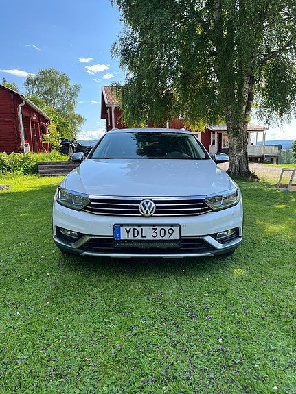 Volkswagen Passat Alltrack 5 of 5