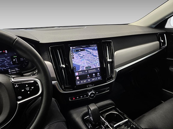 Volvo V90 9 of 16