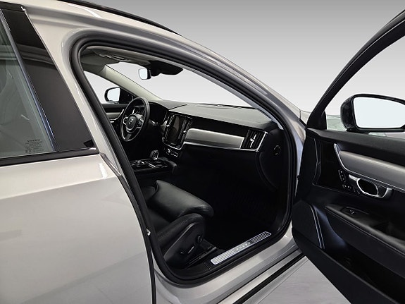 Volvo V90 14 of 16