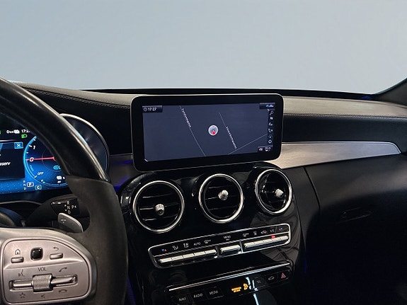 Mercedes-Benz C300 15 of 19