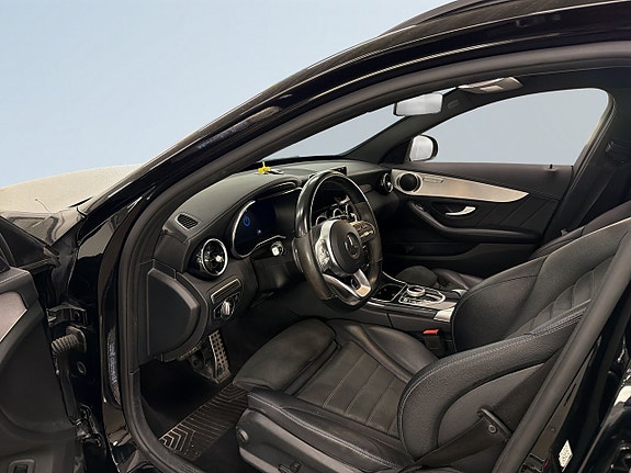 Mercedes-Benz C300 7 of 19