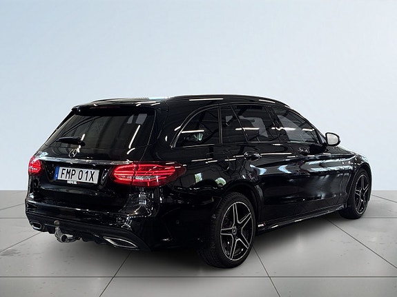 Mercedes-Benz C300 6 of 19