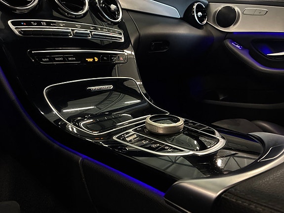 Mercedes-Benz C300 17 of 19