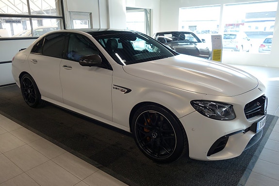 Mercedes-Benz AMG GT Roadster 3 of 5