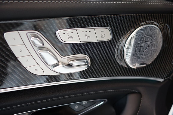 Mercedes-Benz AMG GT Roadster 10 of 11