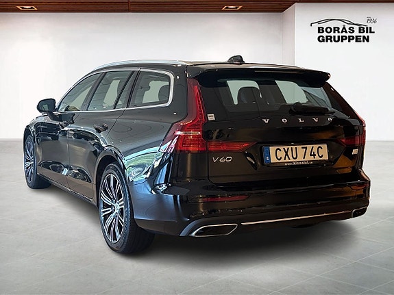 Volvo V60 2 of 14