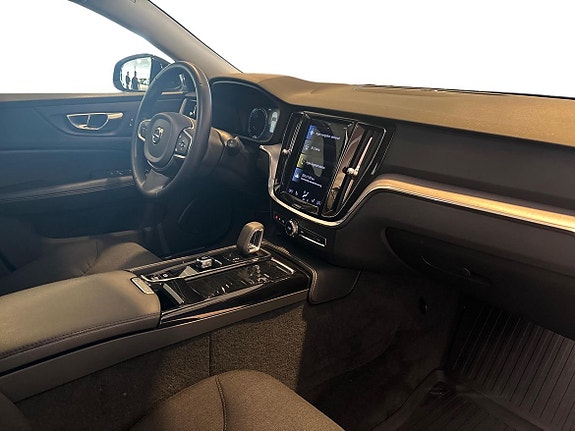Volvo V60 4 of 14