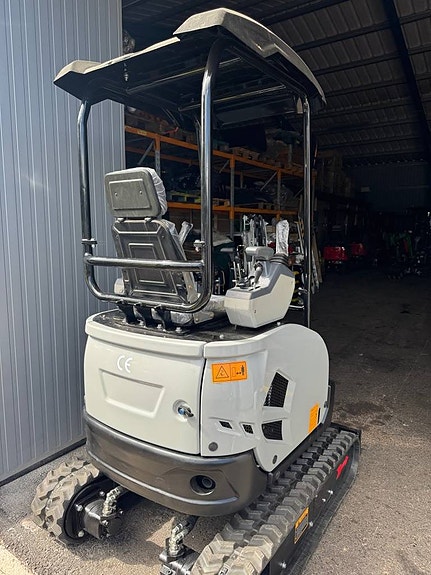 Minigrävare XP-18, Kubota D902, mycket ingår i priset. 2 of 12