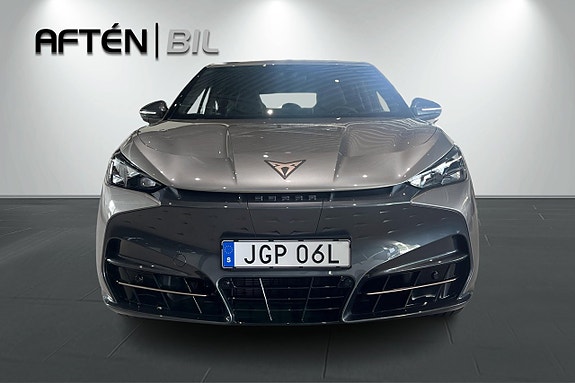 Cupra Tavascan 3 of 5