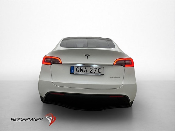 Tesla Model Y 6 of 30