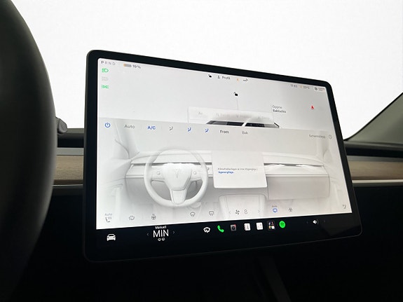 Tesla Model Y 15 of 30