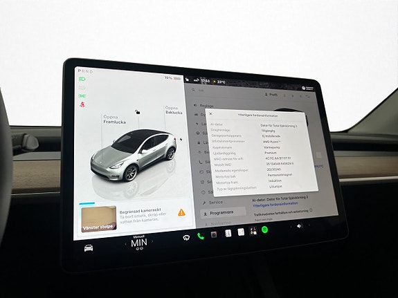 Tesla Model Y 19 of 30