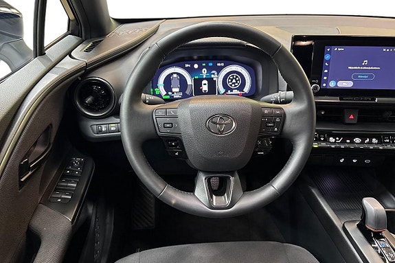 Toyota C-HR 11 of 21