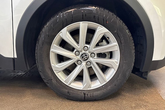 Toyota C-HR 17 of 21