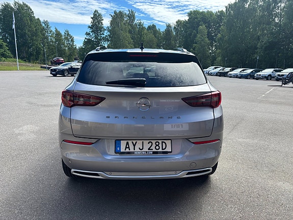 Opel Grandland 4 of 5